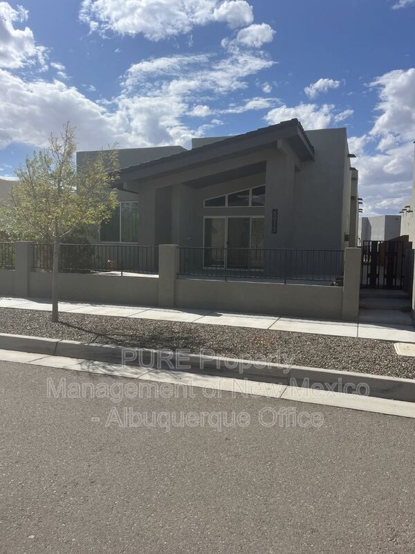 property at 5913 Witkin St SE