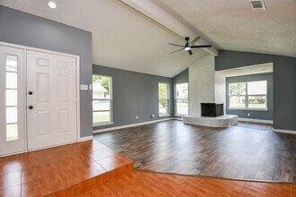 17022 Quail Park Dr in Missouri City, TX - Building Photo - Building Photo