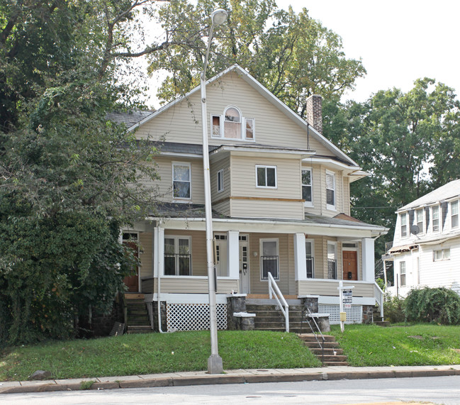 3705 Liberty Heights Ave in Baltimore, MD - Building Photo - Building Photo