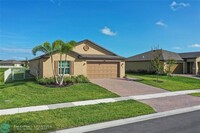 973 Bent Creek Dr in Fort Pierce, FL - Foto de edificio - Building Photo