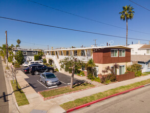 303 Seal Beach Blvd in Seal Beach, CA - Building Photo - Building Photo