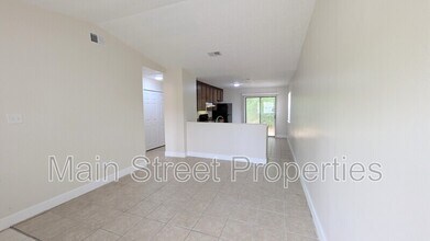 8264 Continental Dr in Myrtle Grove, FL - Building Photo - Building Photo