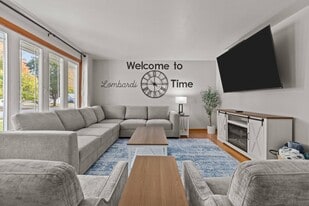 1221 Kenwood St in Green Bay, WI - Building Photo