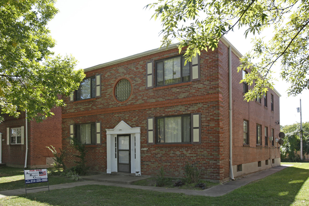 5504 Chippewa St in St. Louis, MO - Building Photo