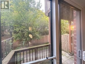 409 Ladycroft Ter in Mississauga, ON - Building Photo - Building Photo