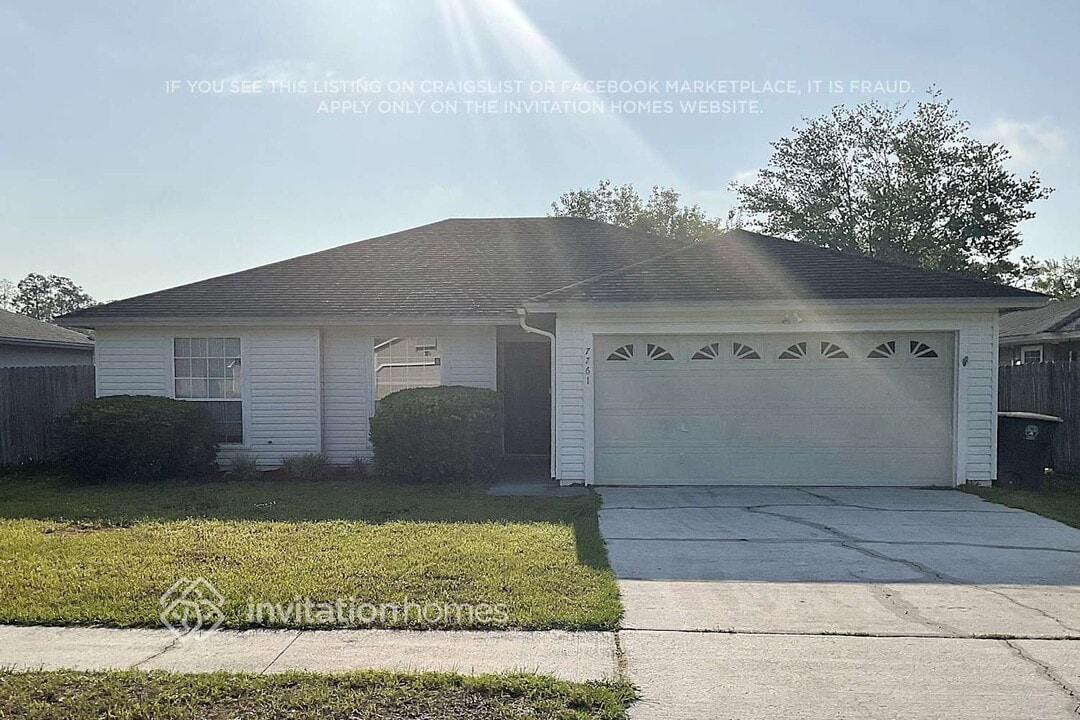 7761 Pikes Peak Dr in Jacksonville, FL - Building Photo