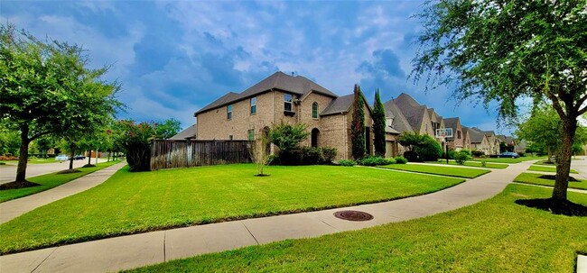 5903 Gentlewood Ln in Sugar Land, TX - Foto de edificio - Building Photo