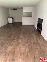 1820 S Bentley Ave-Unit -109 in Los Angeles, CA - Building Photo - Building Photo