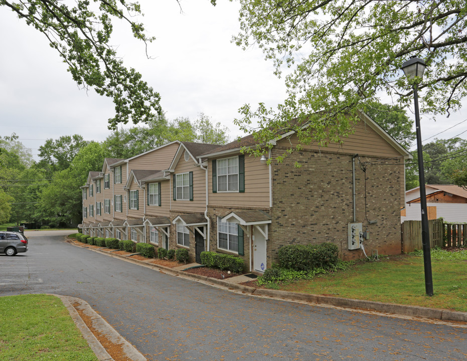 Carraige Oaks IV in Clarkston, GA - Building Photo