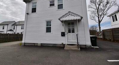 4 Elm St, Unit Unit 1 in Westerly, RI - Building Photo - Building Photo