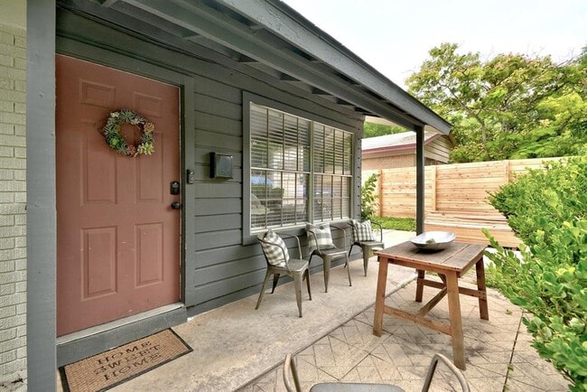property at 4618 Englewood Dr