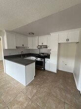 1835 E 60th St in Long Beach, CA - Building Photo - Building Photo