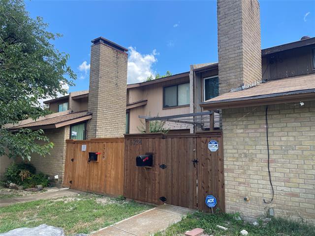 5734 Harvest Hill Rd in Dallas, TX - Building Photo