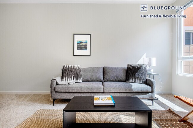 295 E Evelyn Ave-Unit -FL1-ID503 in Sunnyvale, CA - Building Photo - Building Photo