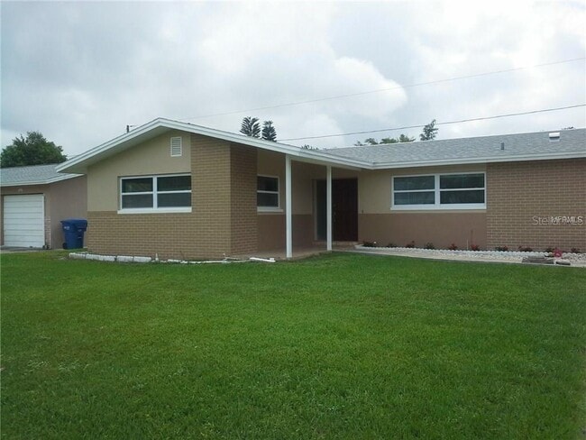 property at 1721 Patlin Cir N