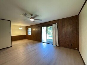 324 Oakwood Cir in Shady Shores, TX - Building Photo - Building Photo