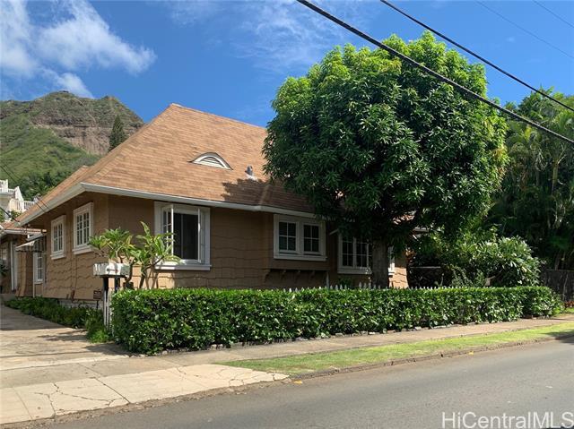property at 3040 Diamond Head Rd