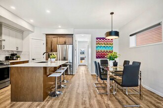 98 Herron St NE in Calgary, AB - Building Photo - Building Photo