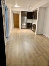 2212-2212 Lake Shore Blvd W in Toronto, ON - Building Photo - Building Photo