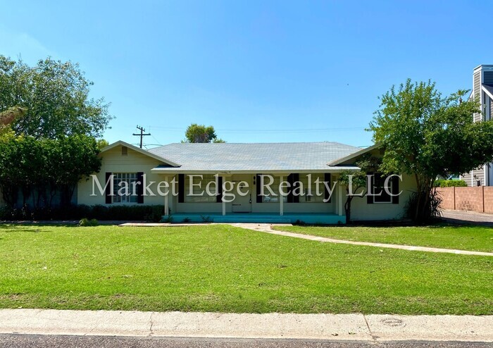 41 E Myrtle Ave in Phoenix, AZ - Foto de edificio