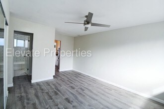 206 Fir St in San Diego, CA - Building Photo - Building Photo