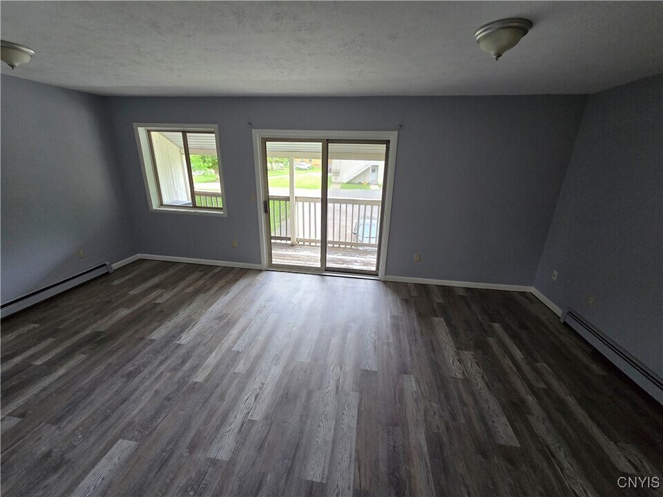 427 Lake St in Oneida, NY - Building Photo