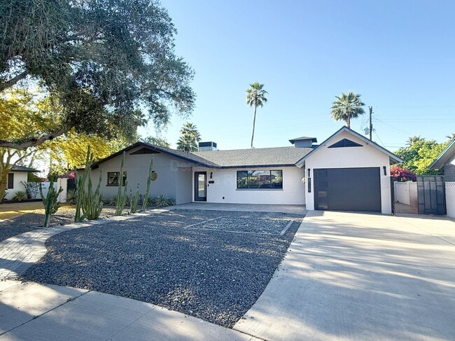 property at 8139 E Mulberry St