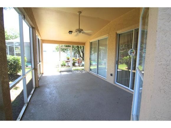 8913 Breland Dr in Tampa, FL - Building Photo - Building Photo