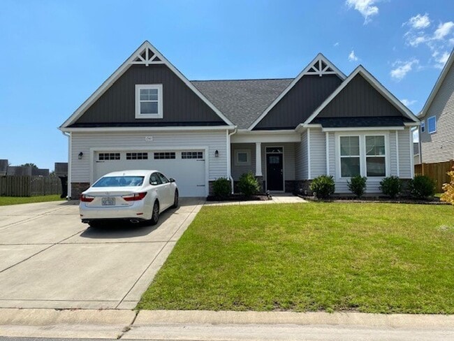 property at 1541 Eastbourne Dr
