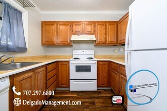 900 Southampton Rd in Benicia, CA - Building Photo - Building Photo