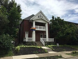 705 Bryden Rd in Columbus, OH - Building Photo