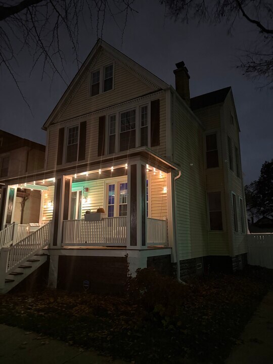 601 Highland Ave, Unit 601 Highland Apartment 1 in Oak Park, IL - Foto de edificio