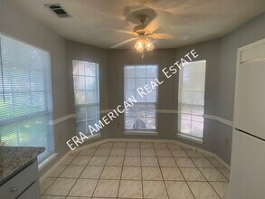 19 Winfield Way in Mary Esther, FL - Building Photo - Building Photo