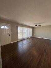 2938 S Vine St in Wichita, KS - Building Photo - Building Photo