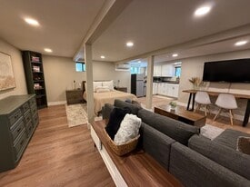 4004 NW Columbia St, Unit Basement in Vancouver, WA - Building Photo