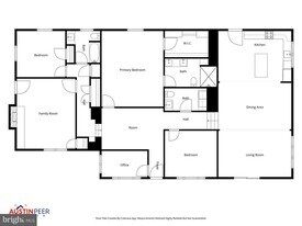 30 April Ln in Hedgesville, WV - Building Photo