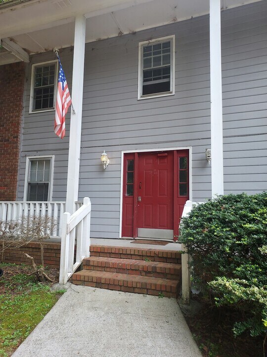 72 April Ave in Stockbridge, GA - Building Photo