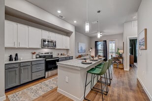 Ascend at the Parkway in Katy, TX - Building Photo