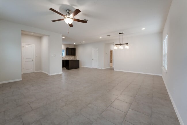 235 Mossycup Dr in San Marcos, TX - Building Photo - Building Photo