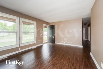 620 Blackbird Dr in Florissant, MO - Building Photo - Building Photo