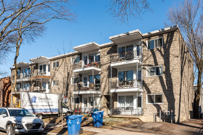 1348 Frontenac St in Québec, QC - Building Photo - Primary Photo