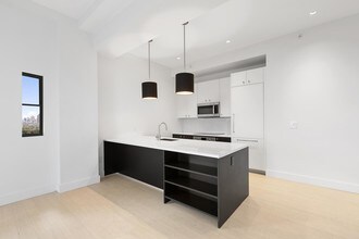 30 Morningside Dr-Unit -313 in New York, NY - Building Photo - Building Photo