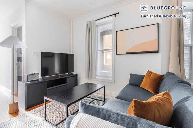 363 W 17th St, Unit FL2-ID2017 in New York, NY - Foto de edificio - Building Photo