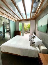 221 Jefferson Ave, Unit 4 in Miami Beach, FL - Foto de edificio - Building Photo