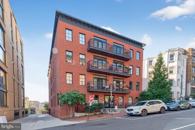 property at 1412 Chapin St NW