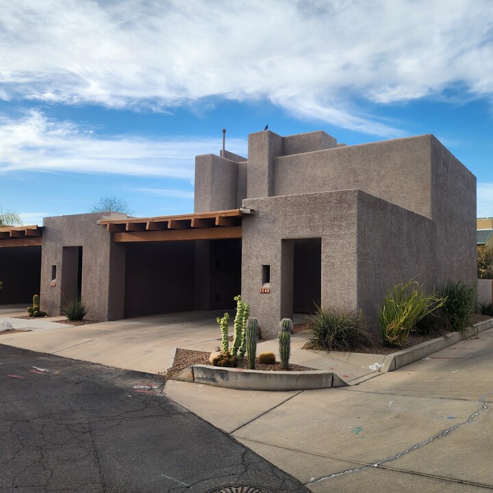 3149 E Macenroe Ln in Tucson, AZ - Building Photo