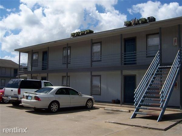 Silver Wood Apartments in Waco, TX - Building Photo