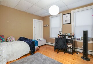 68 Calumet St, Unit 2 in Boston, MA - Building Photo - Building Photo