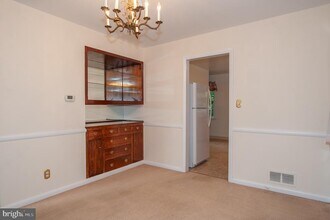 5950 Clames Dr in Alexandria, VA - Building Photo - Building Photo