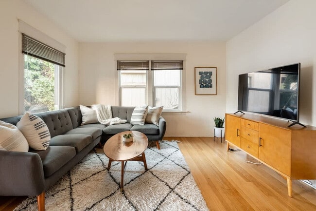 property at 2036 SE Morrison St